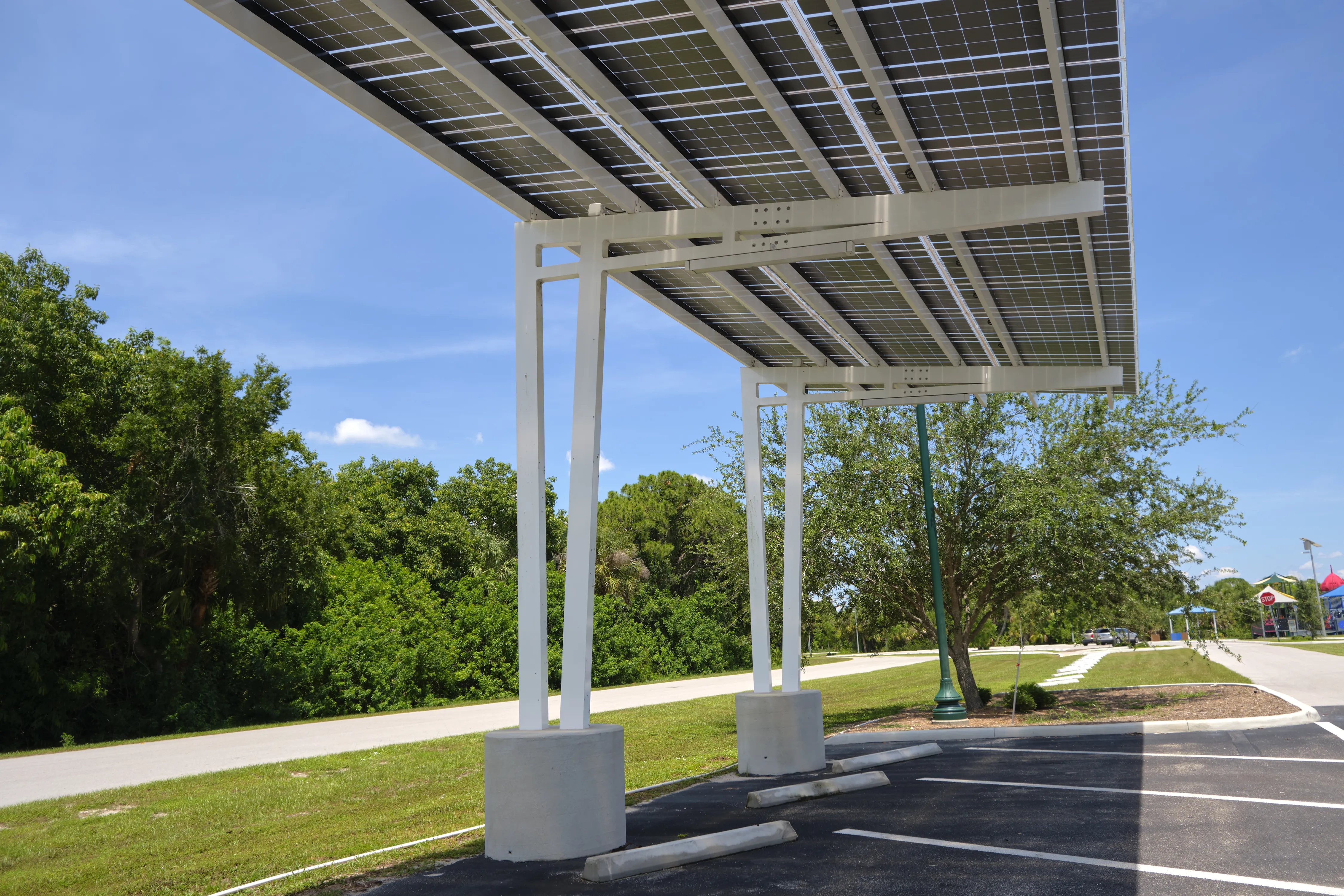 Image installation carport solaire 3 carport solaire 11